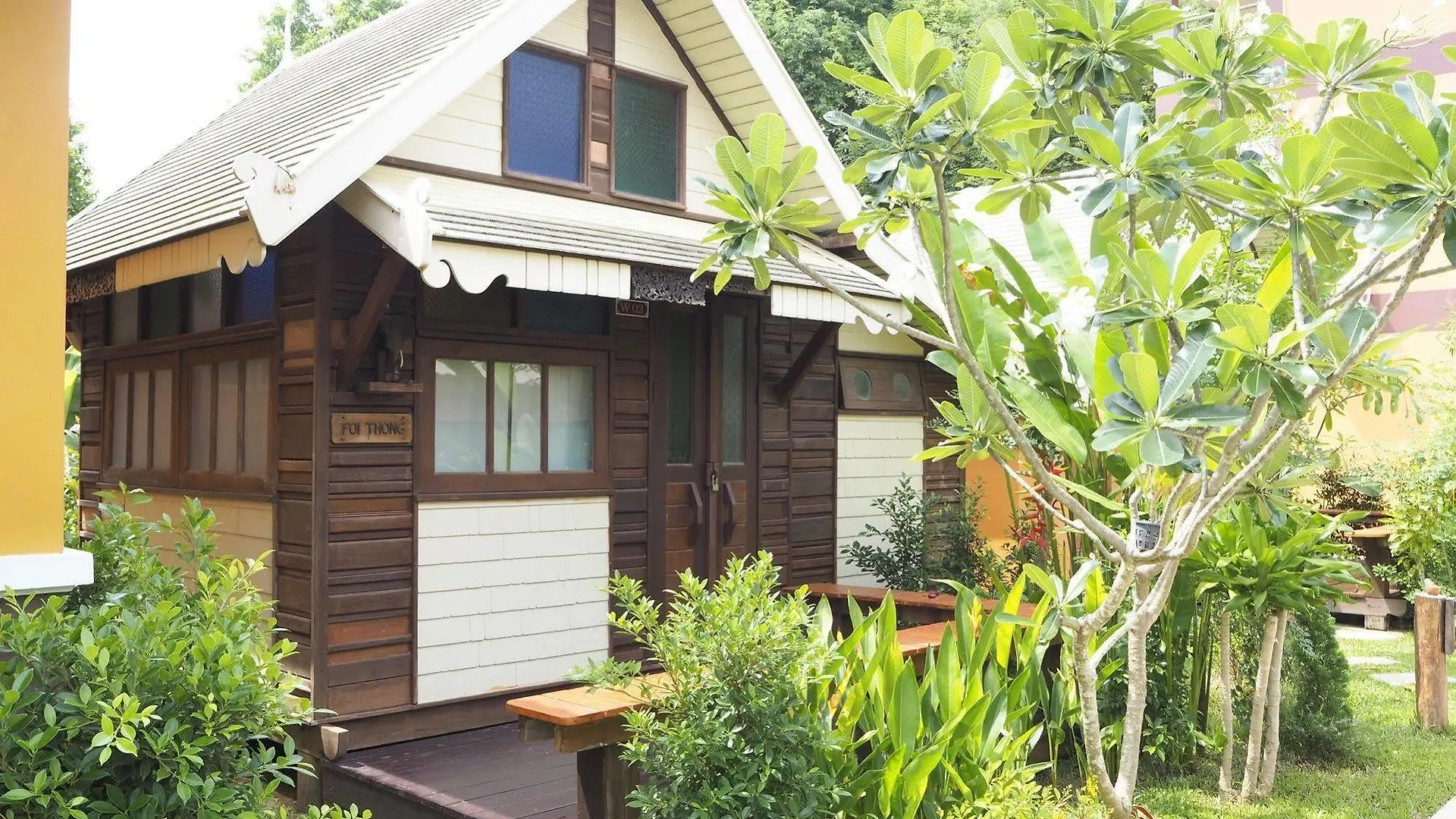 Hotel Lanta Fevrier Resort Ko Lanta